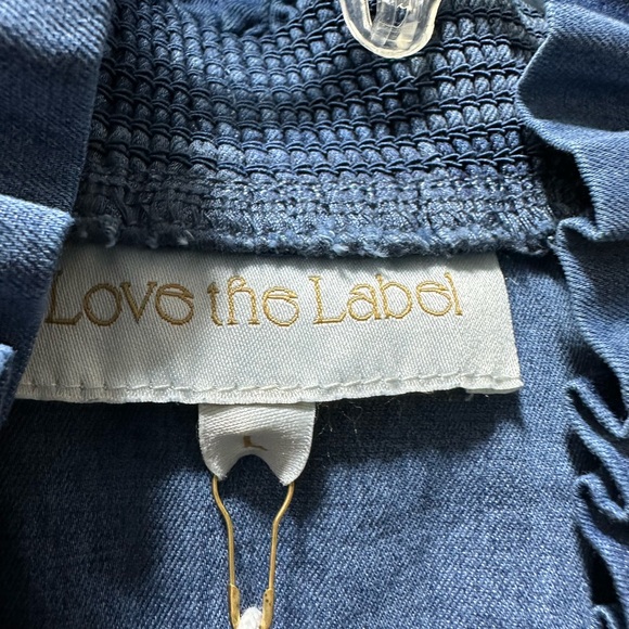 Denim Patchwork blouse with ruffle detail, poet puff-sleeves and high-neck. - Picture 4 of 7